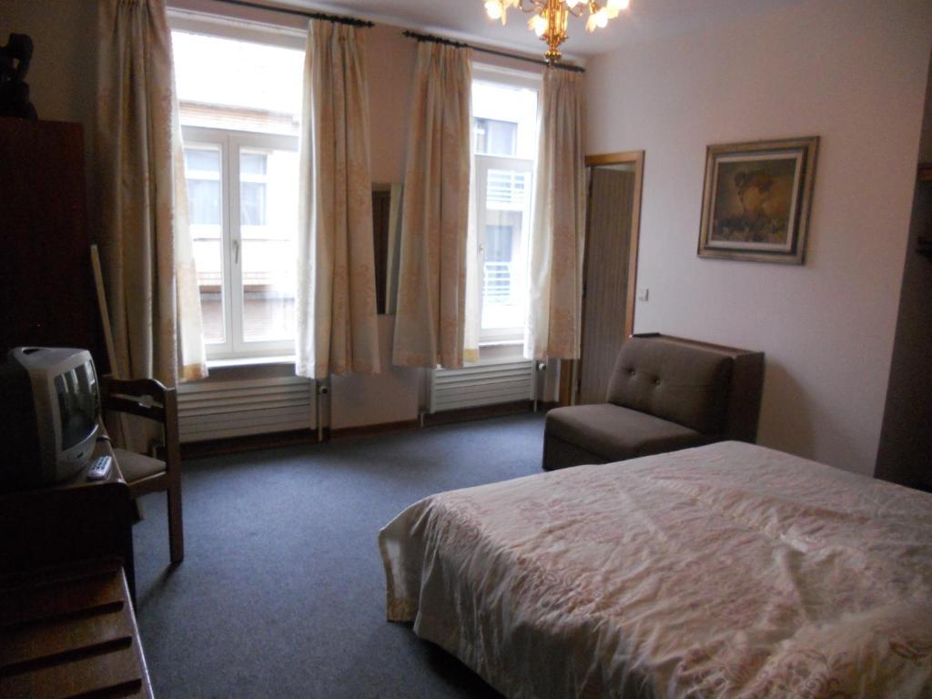 Hotel Ten Putte Gistel Chambre photo