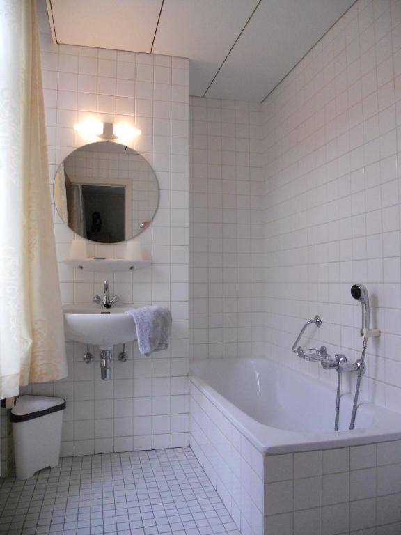 Hotel Ten Putte Gistel Chambre photo